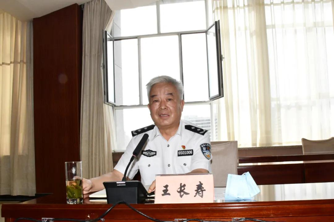 区司法厅欢送"访惠聚"驻村工作队员_工作要闻_新疆维吾尔自治区司法厅