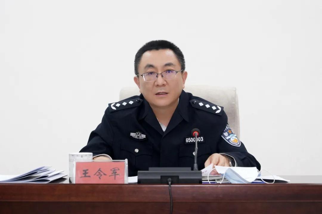 区司法厅党委理论学习中心组专题学习第三次中央新疆工作座谈会精神