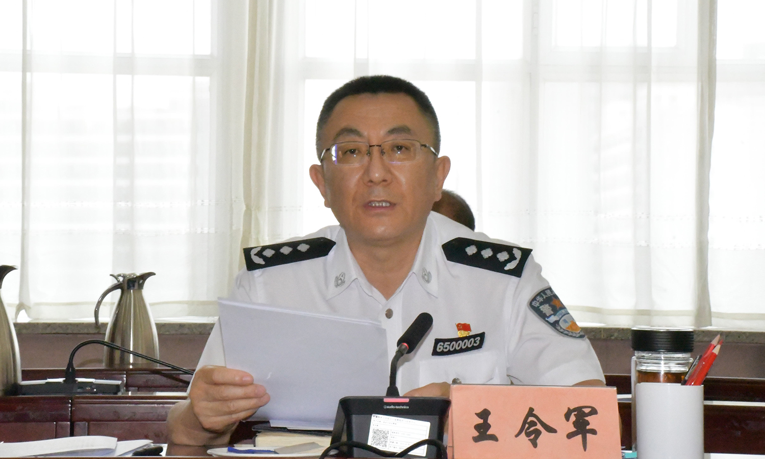 &ensp;&ensp; &ensp;&ensp; ▲王令军,纪松,周卫,谷文生,潘润清作会议